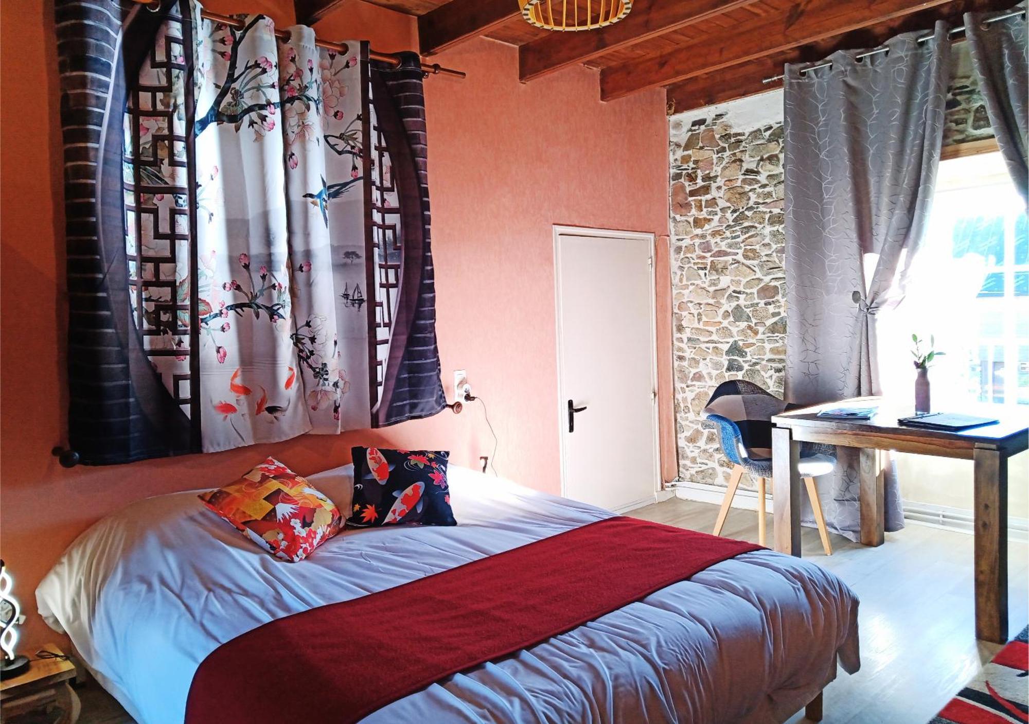 La Synchronicite - Chambres D'Hotes Saint-Sauveur-Villages Exteriör bild
