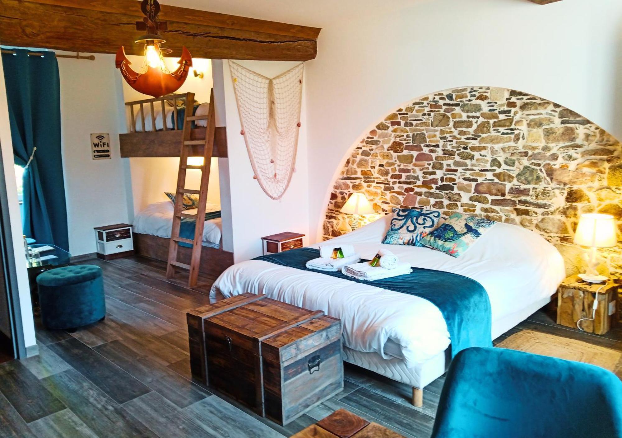 La Synchronicite - Chambres D'Hotes Saint-Sauveur-Villages Exteriör bild